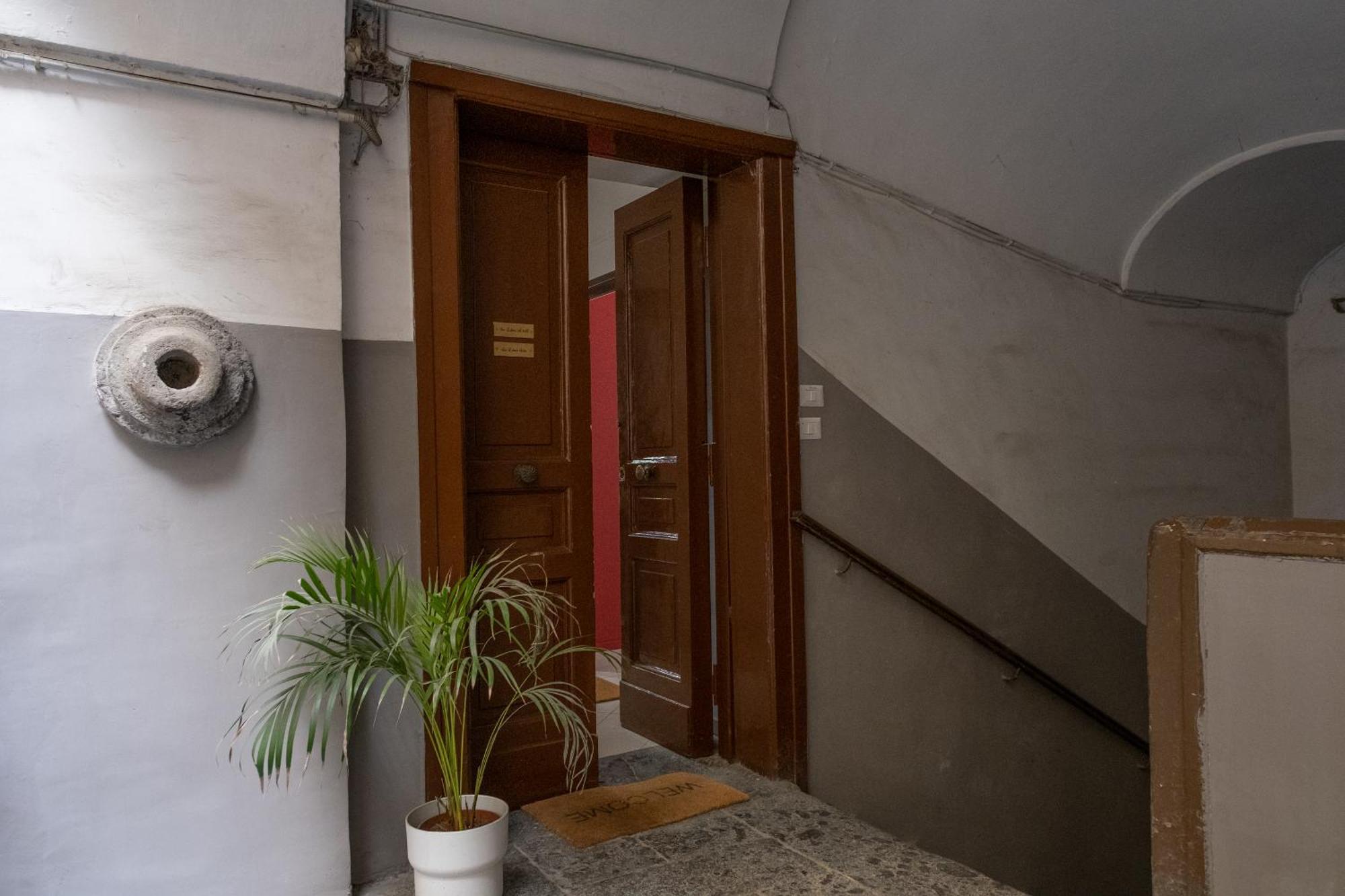 San Liborio Suites Наполи Екстериор снимка