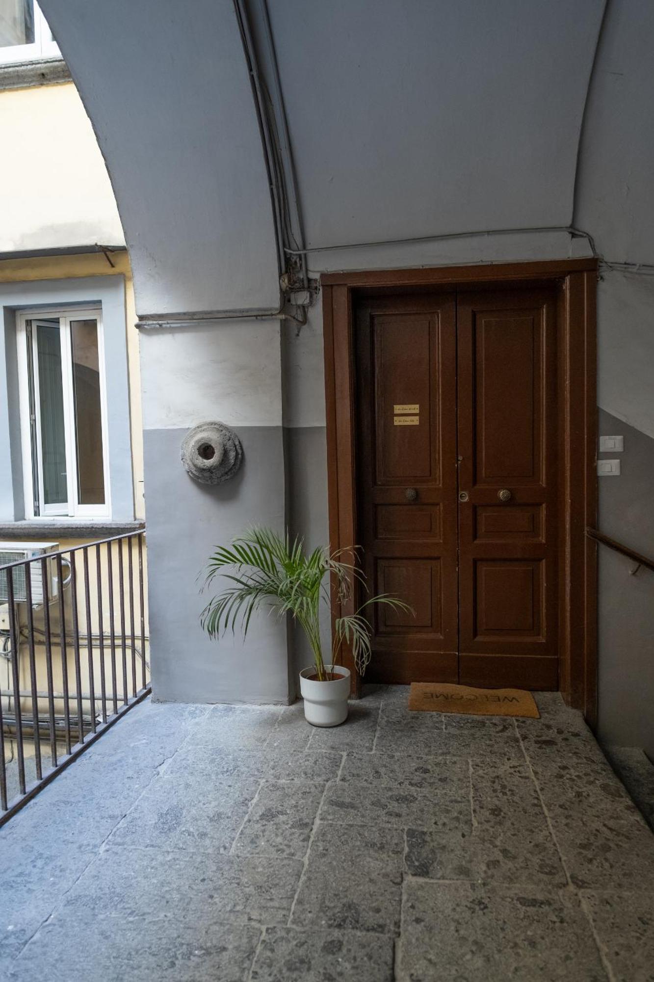 San Liborio Suites Наполи Екстериор снимка