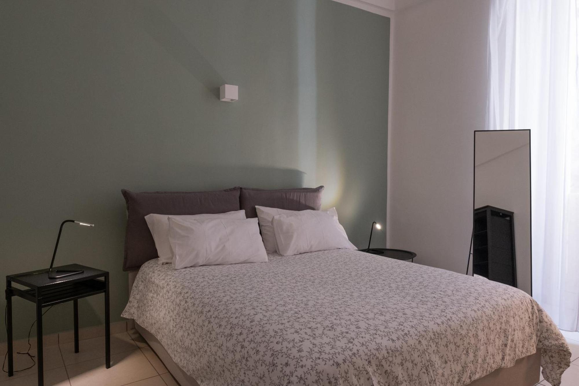 San Liborio Suites Наполи Екстериор снимка