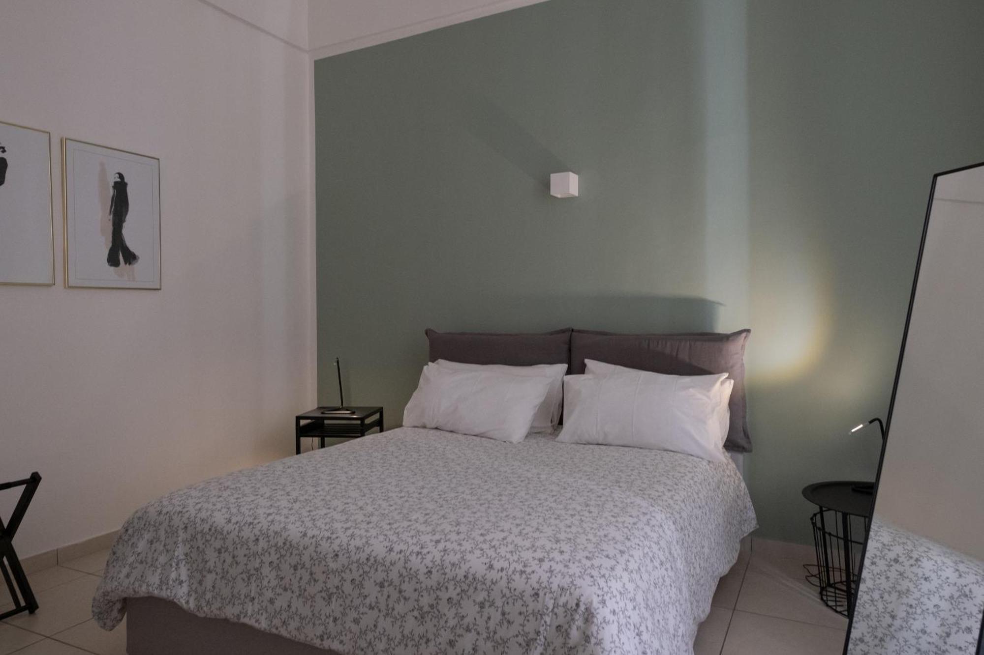 San Liborio Suites Наполи Екстериор снимка